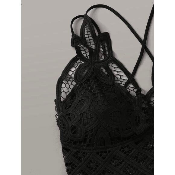 SHEIN | Contrast Lace Bralette Set | Black and White | Size Small (4) - Picture 7 of 10